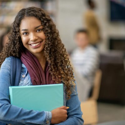 Renovação de bolsas do programa Araruama Universitário começa dia 14