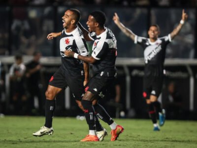 Vasco vence o Maricá com time reserva e se aproxima da liderança no Carioca