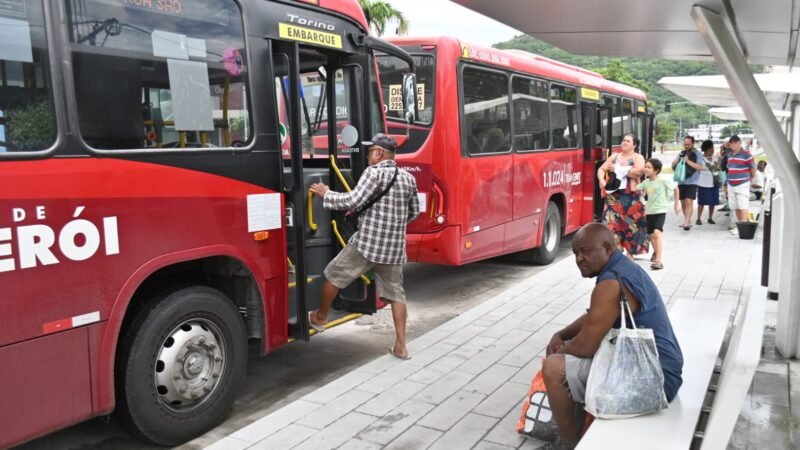 Corredor de ônibus de Niterói ganha duas novas estações