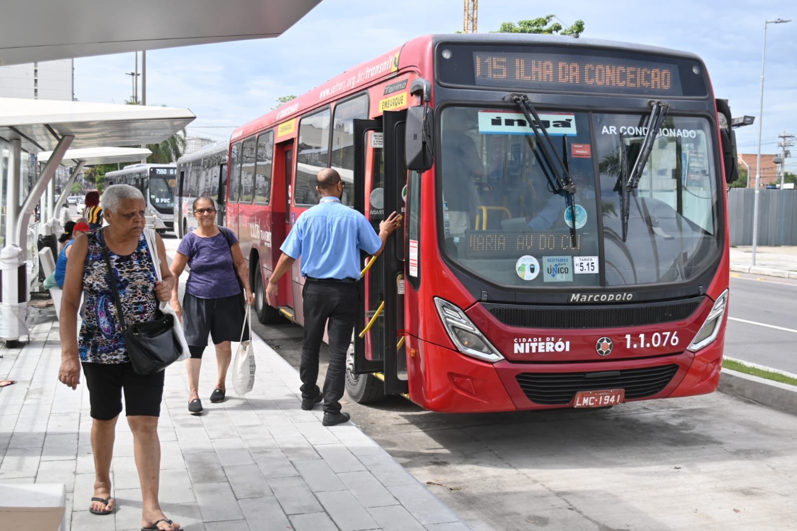 Corredor de ônibus de Niterói ganha duas novas estações