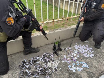 Dois homens são presos durante operação policial em São Gonçalo