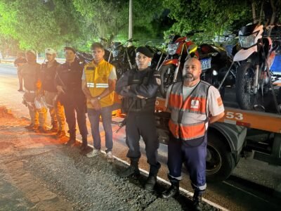 Operação da Prefeitura de Niterói com a PM prende motoqueiros envolvidos em rolezinho