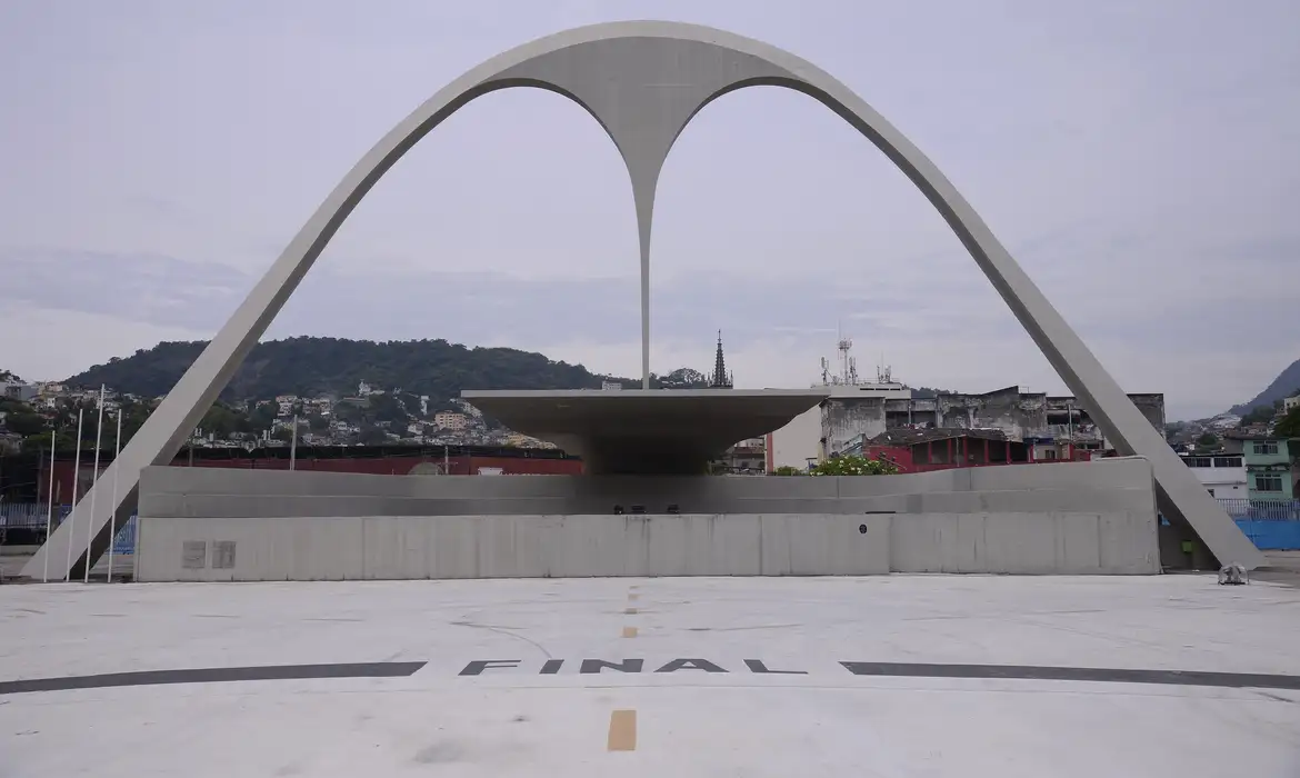 Praça da Apoteose, no Rio de Janeiro, que terá ruas bloqueadas para ensaios técnicos do Carnaval 2025