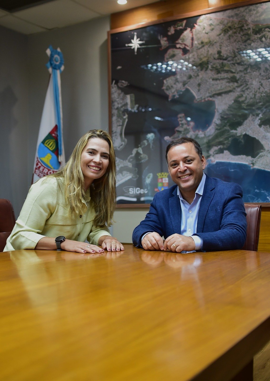 Isabel Swan assume prefeitura e Niterói tem gestão feminina pela primeira vez na história
