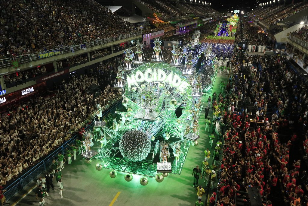 Abre-Alas da Mocidade Independente de Padre Miguel leva apaixonados pelo Carnaval, de 2025 aos anos de 1990 | Riotur/Marco Terranova