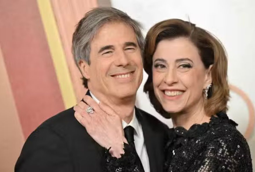 Walter Salles e Fernanda Torres celebram primeiro Oscar do Brasil com Ainda Estou Aqui