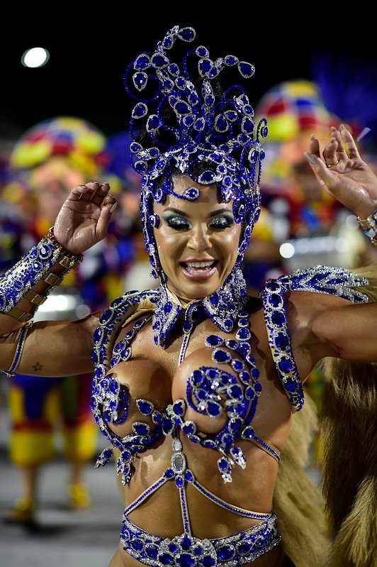 Monique Rizzeto, musa fitness, estreia como Rainha de Bateria no Carnaval 2025 na Acadêmicos de Niterói com a fantasia "Eu Só Quero Um Xodó"  | Divulgação/Riotur/Alexandre Loureiro