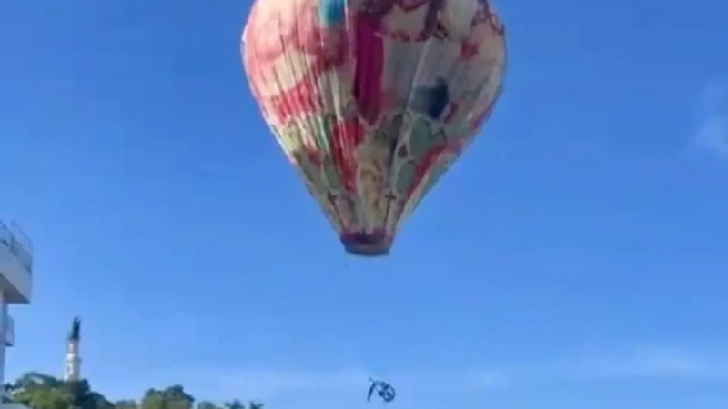Balão leva bicicleta para passear e acaba caindo na Zona Sul de Niterói - Vídeo | Reprodução/Redes Sociais: @dradrielymiranda