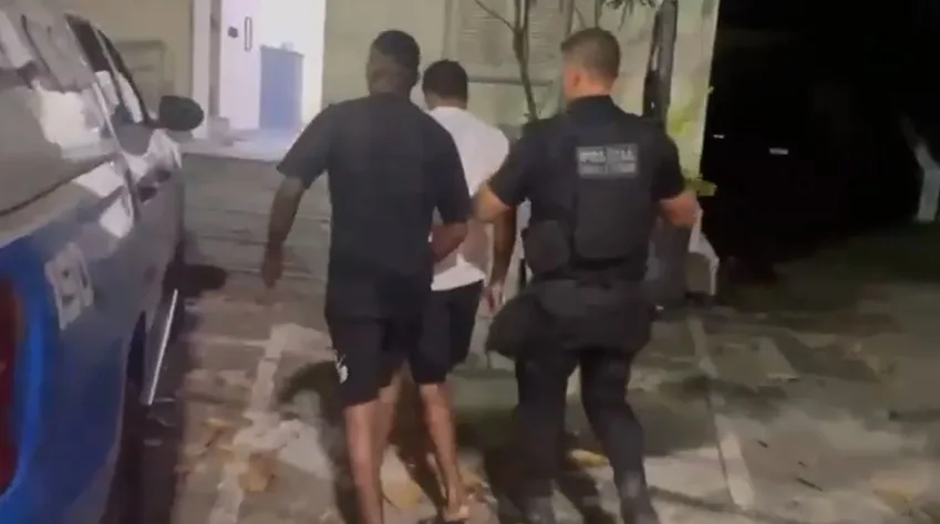 Suspeitos detidos após tiroteio com a PM em Niterói, durante ação na comunidade da Fazendinha