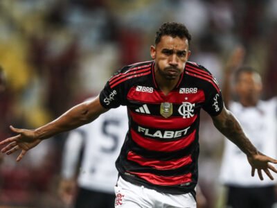 Danilo comemora gol do Flamengo contra o Botafogo-PB no Maracanã