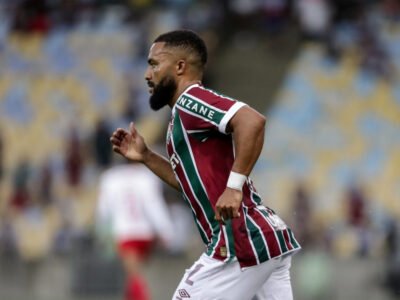 Renato Gaúcho em treino do Fluminense antes do clássico com o Vasco