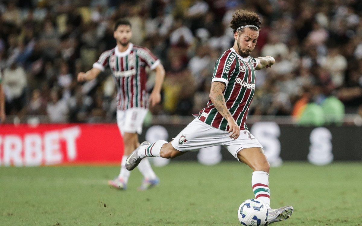 Guga comemora gol decisivo pelo Fluminense em clássico contra o Vasco