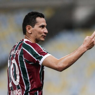 Paulo Henrique Ganso fora de partida do Fluminense por motivo de saúde