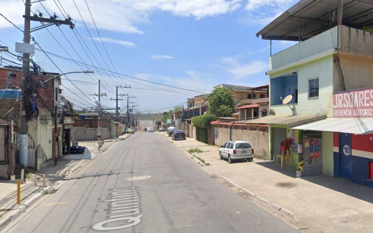 Rua Quintino em São João de Meriti, onde homem foi assassinado a tiros