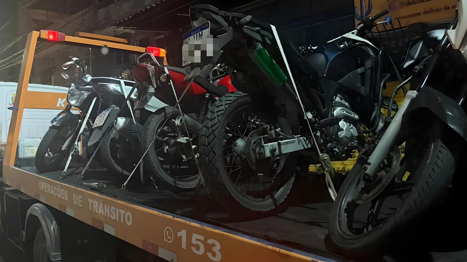 Barreira policial no Barreto durante ação contra motociclistas ilegais