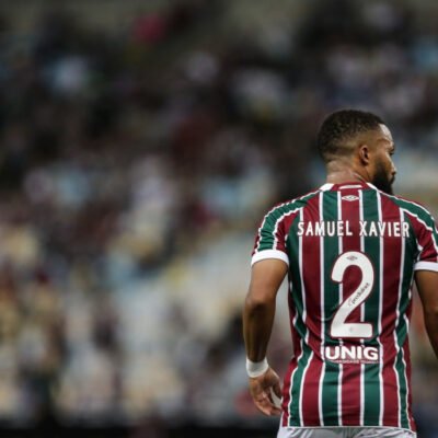 Samuel Xavier comemorando gol pelo Fluminense na Sul-Americana 2025