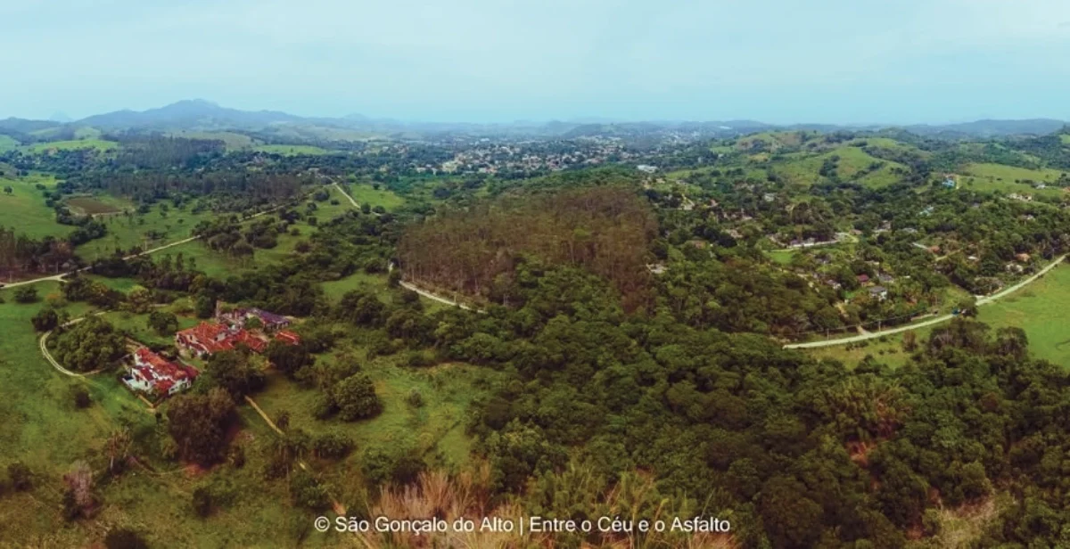 São Gonçalo nas alturas: documentário premiado, de autoria do artista fotográfico DiMCarvalho, terá exibição gratuita na cidade