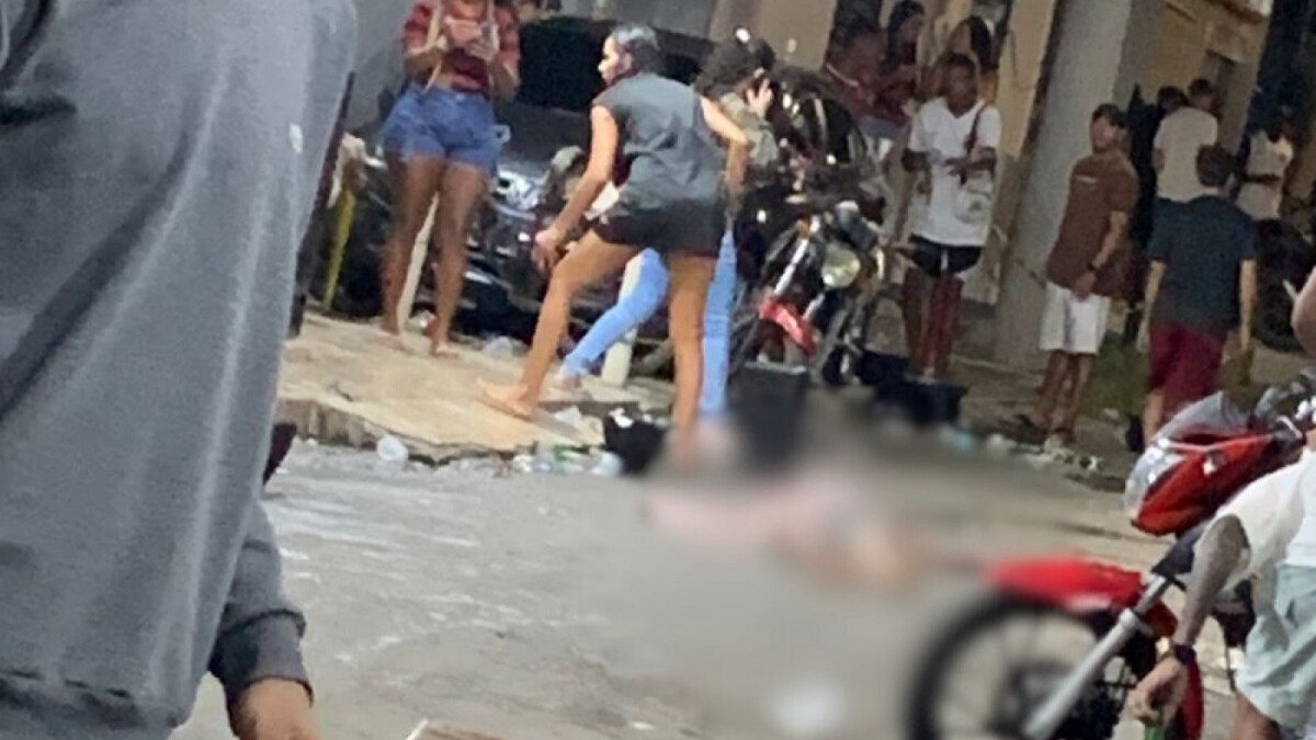 Bar em Nova Iguaçu foi cenário de ataque a tiros na noite de domingo