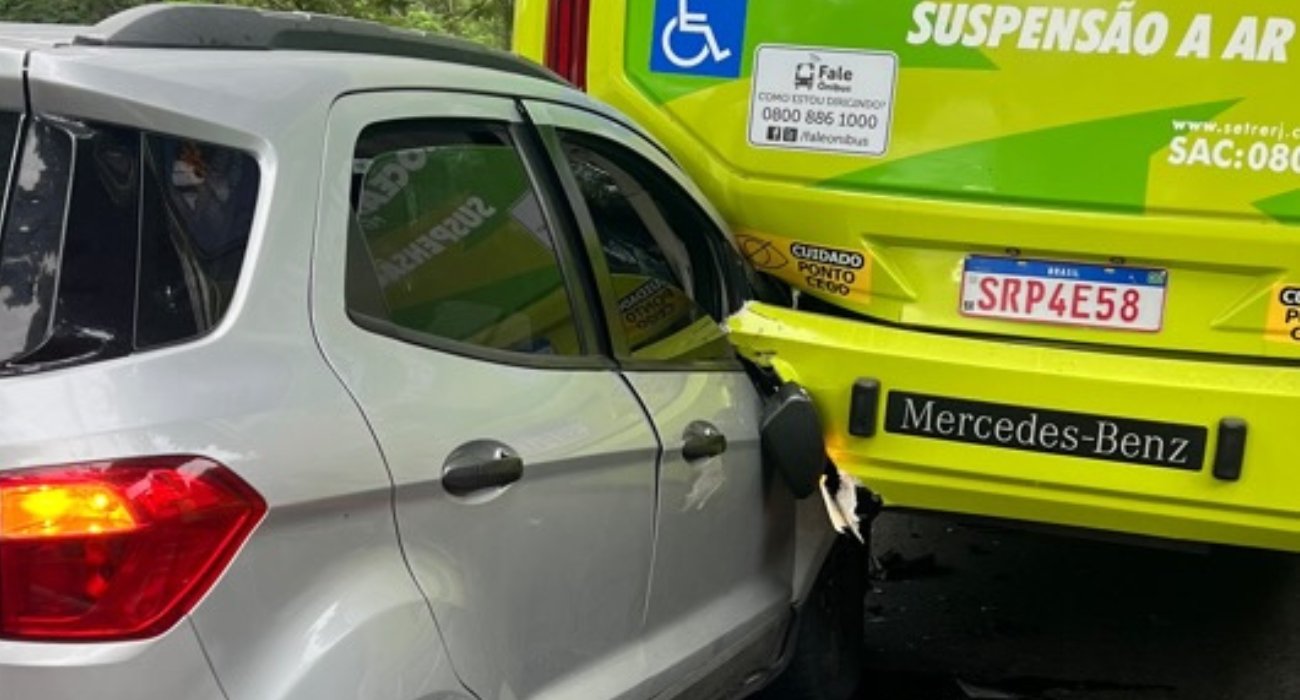 Niterói: Acidente entre carro e ônibus em São Francisco contradiz Maio Amarelo | Reprodução/Instagram/@estolanoh[Miguel Estolano]