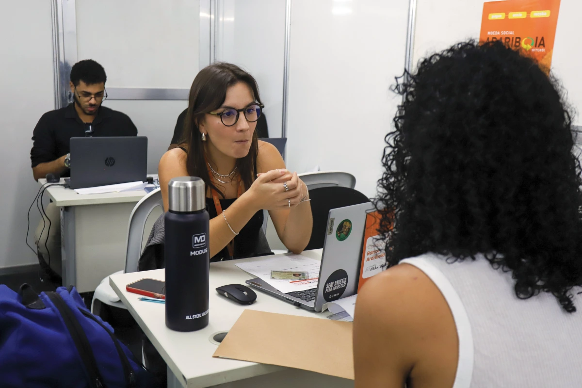 Prefeitura Móvel realiza 460 atendimentos no Horto do Fonseca, em Niterói | Evelen Gouvêa