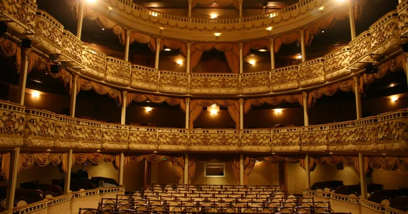 Theatro Municipal de Niterói unirá jovens músicos da orquestra Jovem Aprendiz tocando sucessos do rock brasileiro para uma plateia de todas as idades