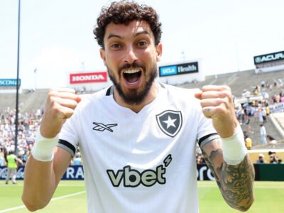 Alex Telles entrevista Botafogo Palmeiras Mundial