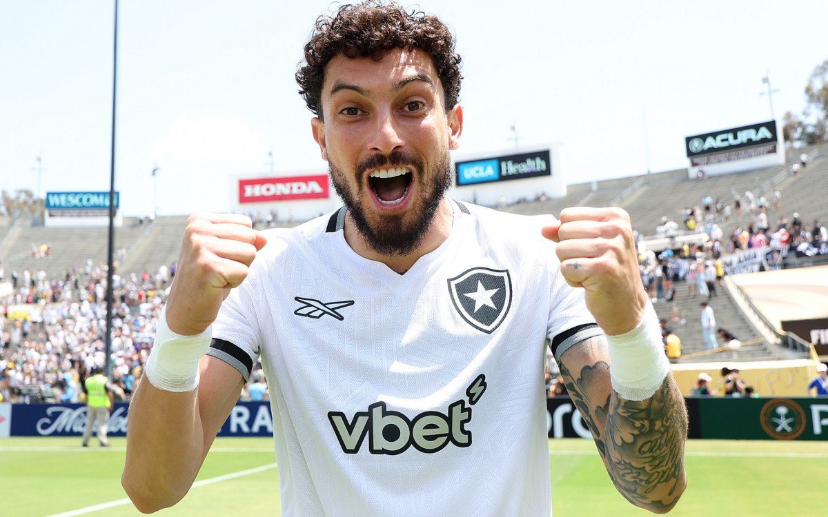 Alex Telles entrevista Botafogo Palmeiras Mundial