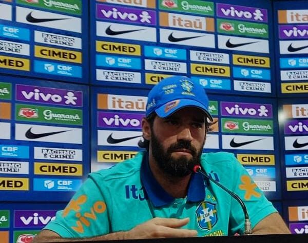 Alisson fica entre os finalistas, mas Donnarumma fecha o gol no Troféu Yashin 2025
