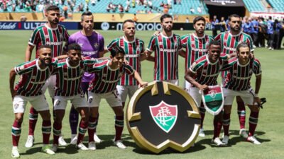 Time do Fluminense em campo contra clubes italianos
