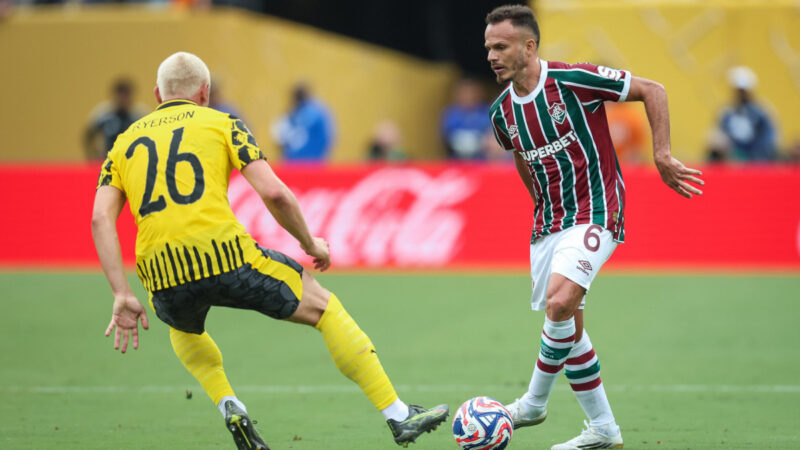 Renê, lateral do Fluminense, durante treino para o Mundial de Clubes em Nova Jersey