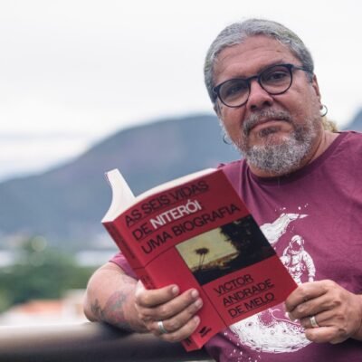 Historiador e escritor Victor Andrade de Melo lança biografia sobre as seis vidas de Niterói, onde a cidade figura como personagem viva e contraditória | Thiago Freitas