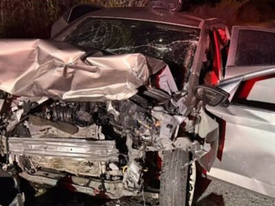 Carros destruídos após acidente com vítimas na BR-230, no Sertão da Paraíba
