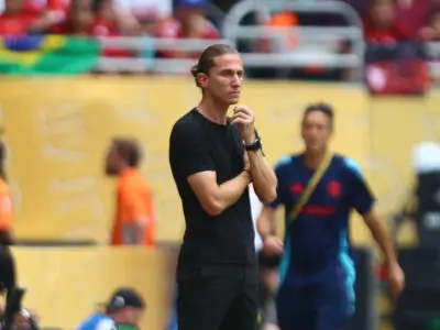 Filipe Luís em treino do Flamengo durante preparação para o Mundial de Clubes