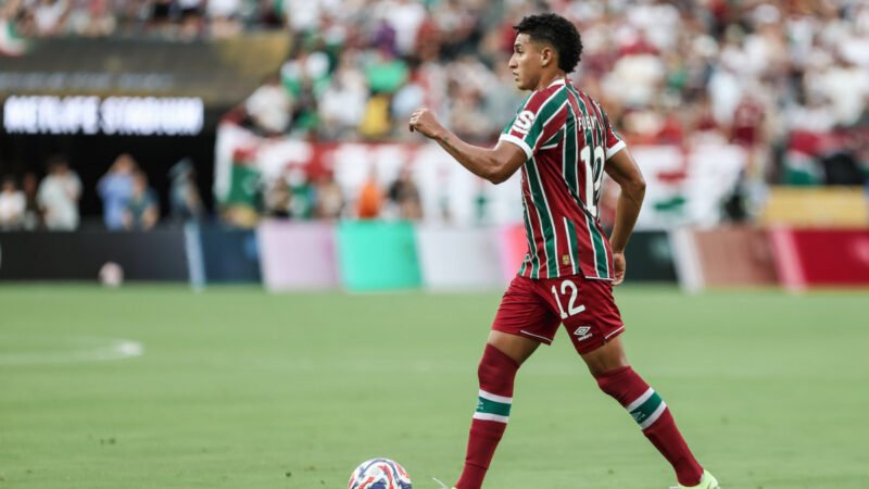 Gabriel Fuentes em treino do Fluminense antes da partida contra o Al-Hilal