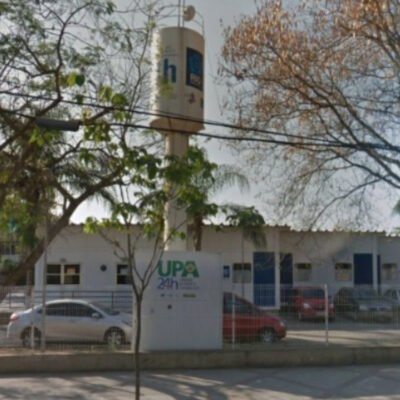 Carro perfurado por tiros após confronto entre facções na Zona Norte do Rio