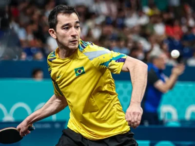 Hugo Calderano em ação durante competição internacional