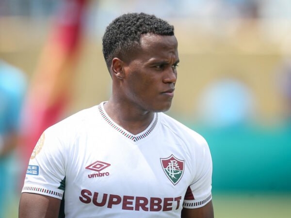 Jhon Arias comemora gol com a camisa do Fluminense durante o Mundial