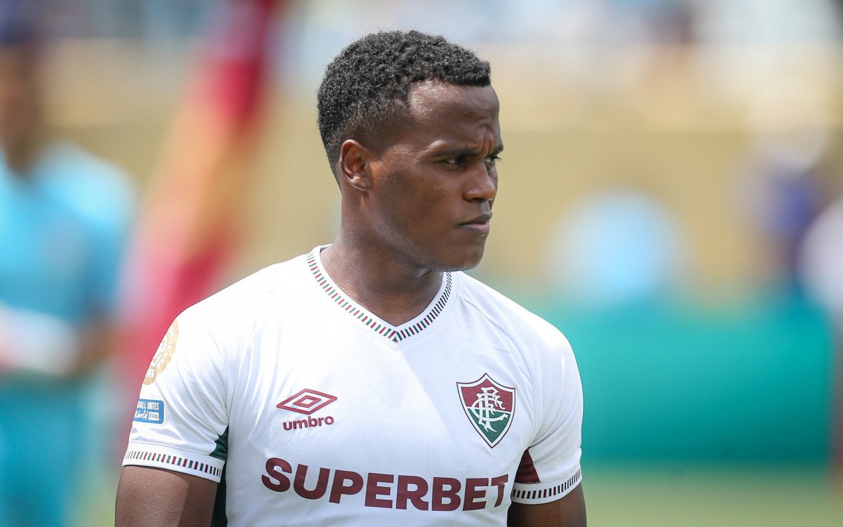 Jhon Arias comemora gol com a camisa do Fluminense durante o Mundial