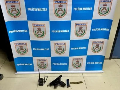Pimba: Ação da PM em Niterói termina com três presos e arma 9mm apreendida em operação de patrulha contra o tráfico de drogas no Fonseca.