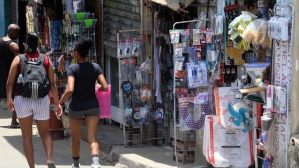 Fachada da Junta Comercial do Estado do Rio de Janeiro (Jucerja), responsável pelo registro de empresas