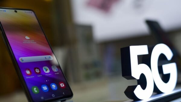 Antena de 5G instalada em cidade brasileira