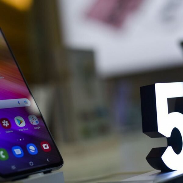 Antena de 5G instalada em cidade brasileira