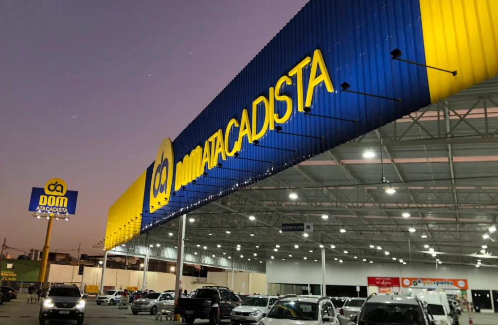 Dom Atacadista procura candidatos e candidatas a Chefe de Ofertas