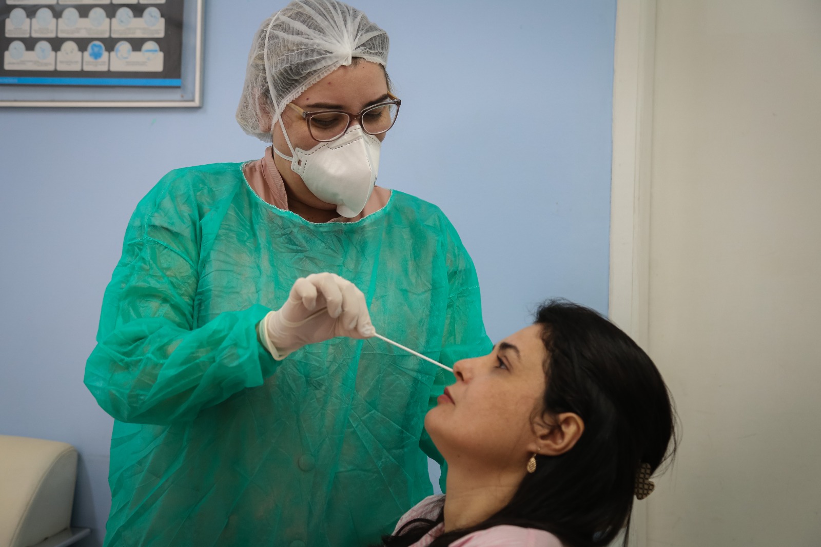 Profissionais de saúde de Itaboraí participam de curso sobre coleta com Swab Nasofaríngeo no Laboratório Municipal