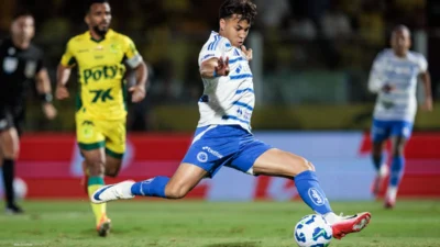 Kaio Jorge abriu o placar logo no início do jogo para o Cruzeiro, mas o Mirassol chegou ao empate com Negueba, mantendo o time paulista invicto em casa no Brasileirão