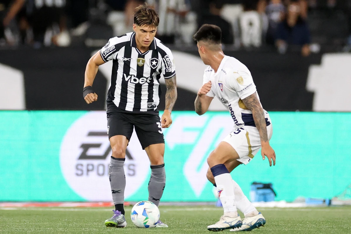 Libertadores 2025: Botafogo vence LDU com placar mínimo jogando em casa; jogo de volta é na altitude de Quito