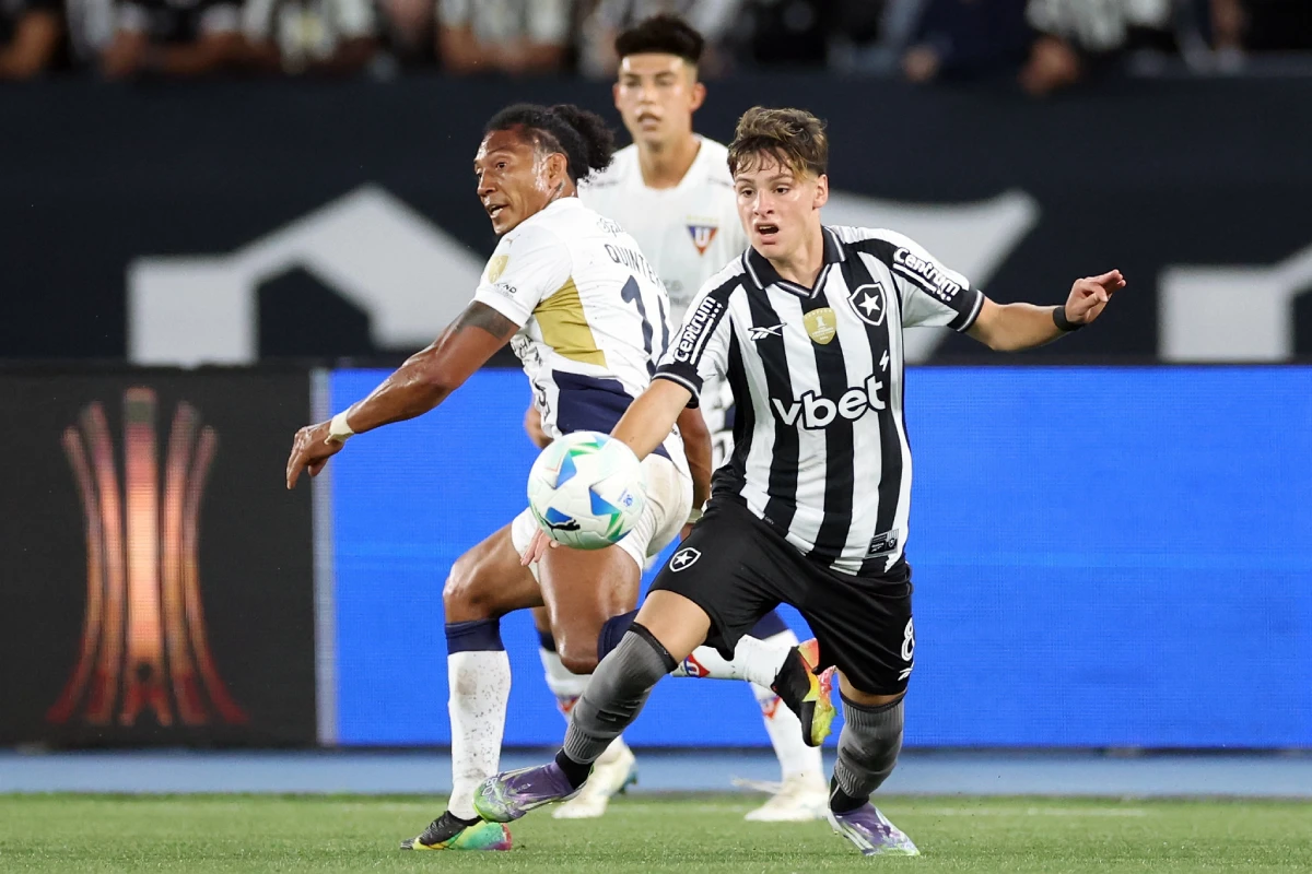 Libertadores 2025: Botafogo vence LDU com placar mínimo jogando em casa; jogo de volta é na altitude de Quito