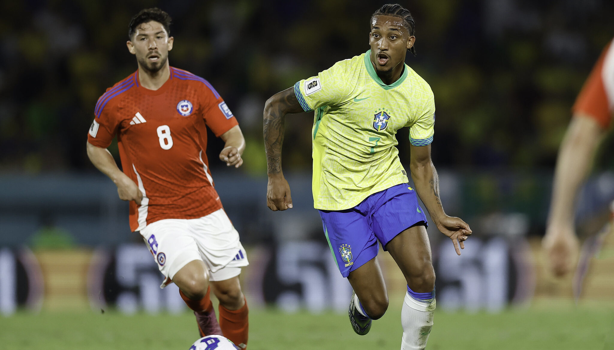 João Pedro destaca vitória do Brasil e polivalência na Seleção