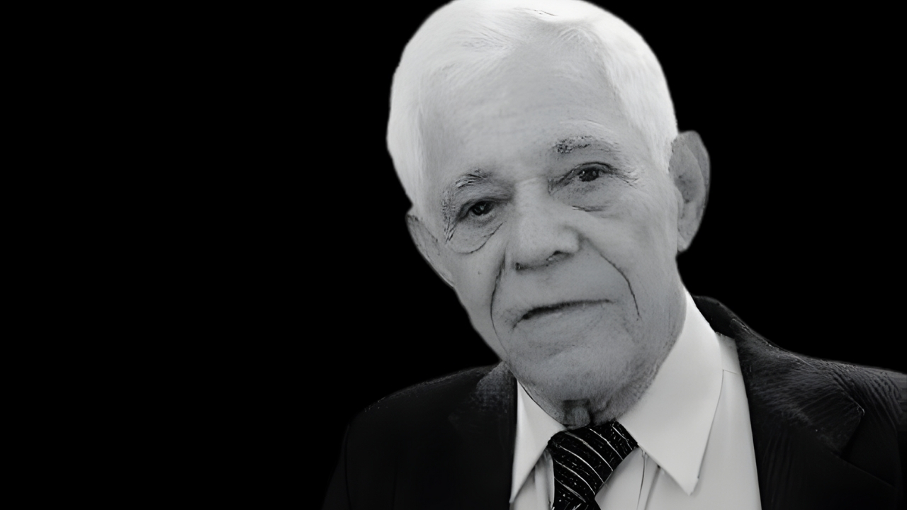 Jornalista Jourdan Amóra morre em Niterói aos 87 anos. diretor e proprietário de A Tribuna e do Jornal de Icaraí, apenas 40 dias após o falecimento de sua esposa, Eva Santana Amóra.