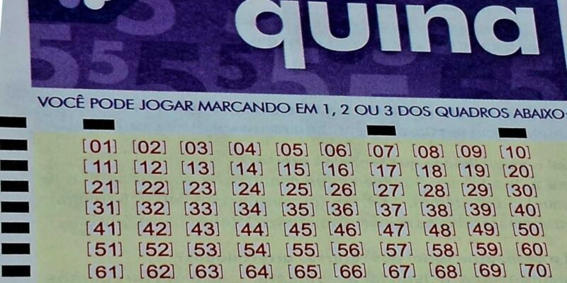 Imagem de volante da Quina, para reportagem sobre o concurso 6858 da loteria: resultado do sorteio ao vivo, dezenas e premiação de terça-feira, 21/10 - prêmio está acumulado em R$ 12 milhões